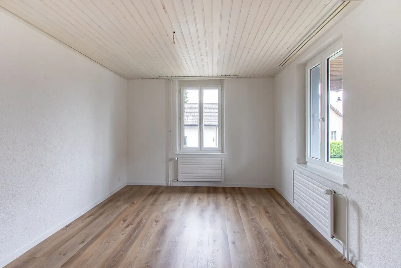 Schöne 3-Zimmer-Wohnung in Meyriez - im 1. Obergeschoss mit Laube