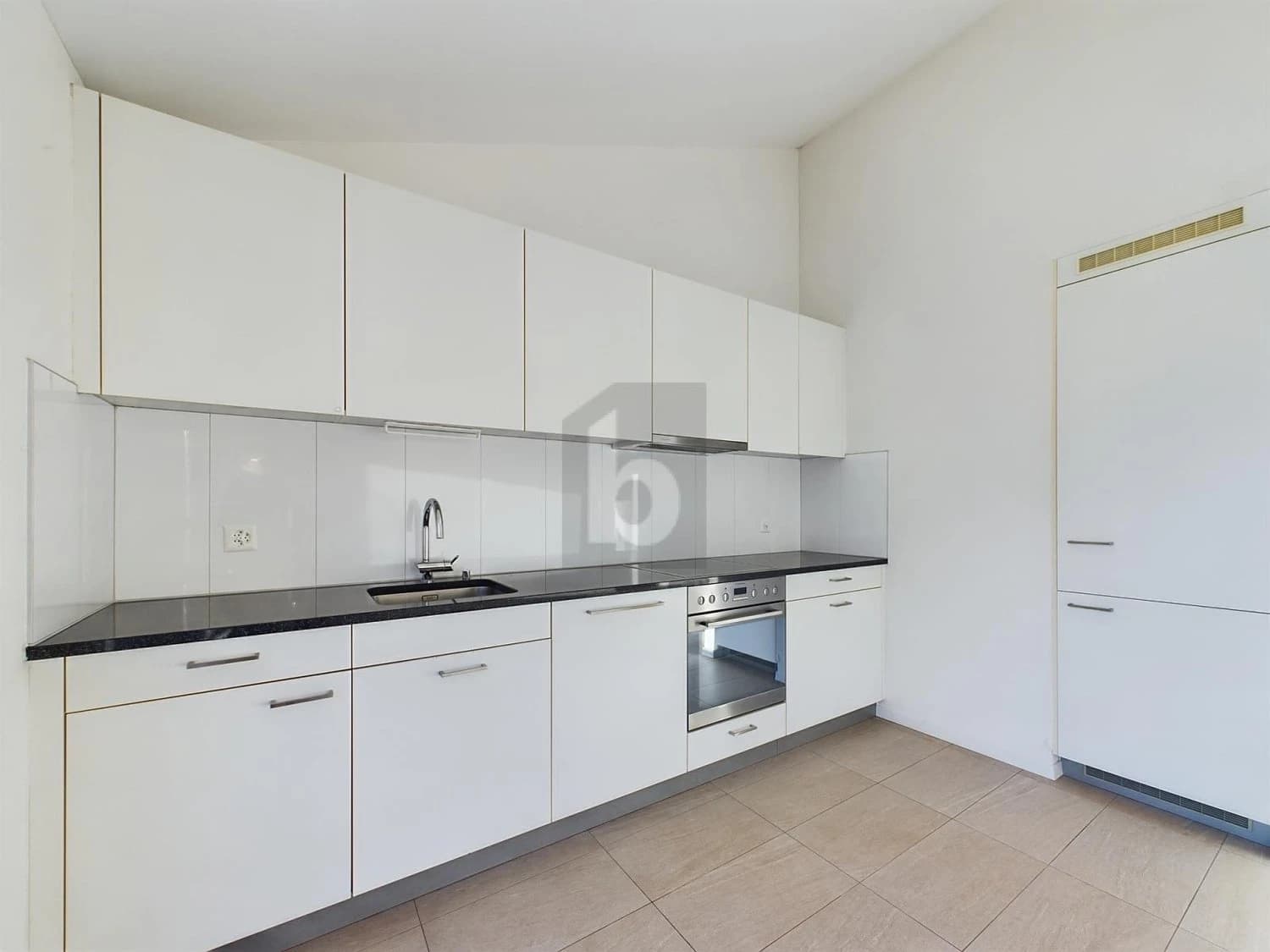 SONNIG, RUHIG MIT WEITBLICK