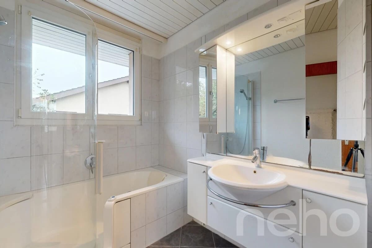 Grosszügiges 6.5-Zimmer-Einfamilienhaus mit 1?111 m2 Grundstück