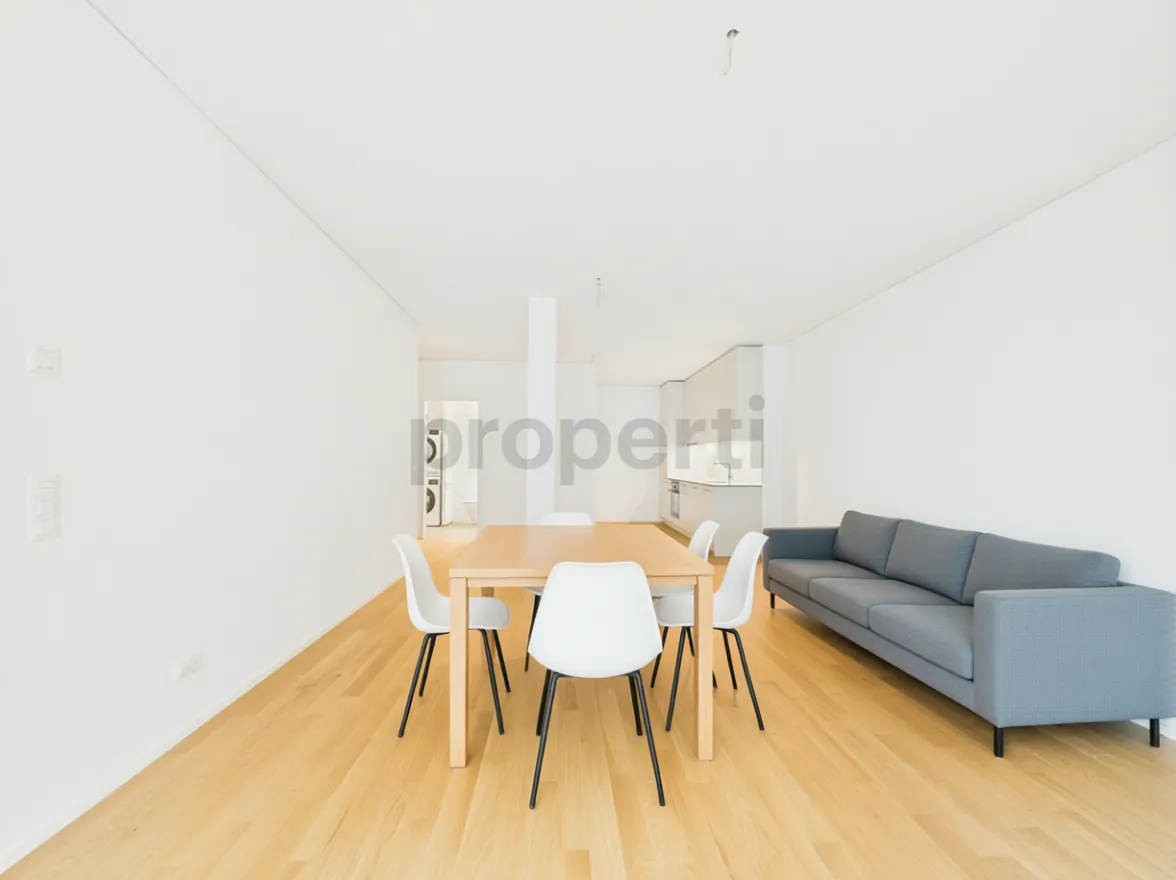 Moderne 2.5-Zimmer-Wohnung mit Balkon, Basel