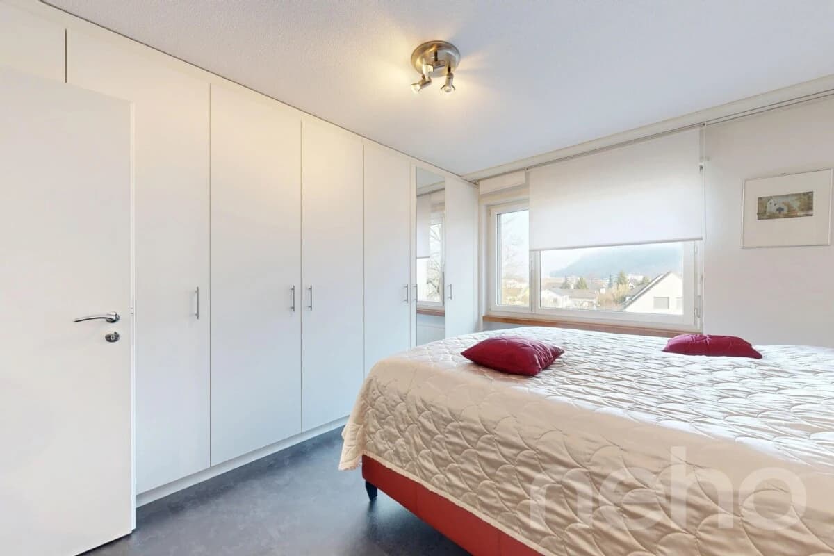 Helle 3.5 Zimmer-Wohnung mit Balkon und Garage in Schönenwerd