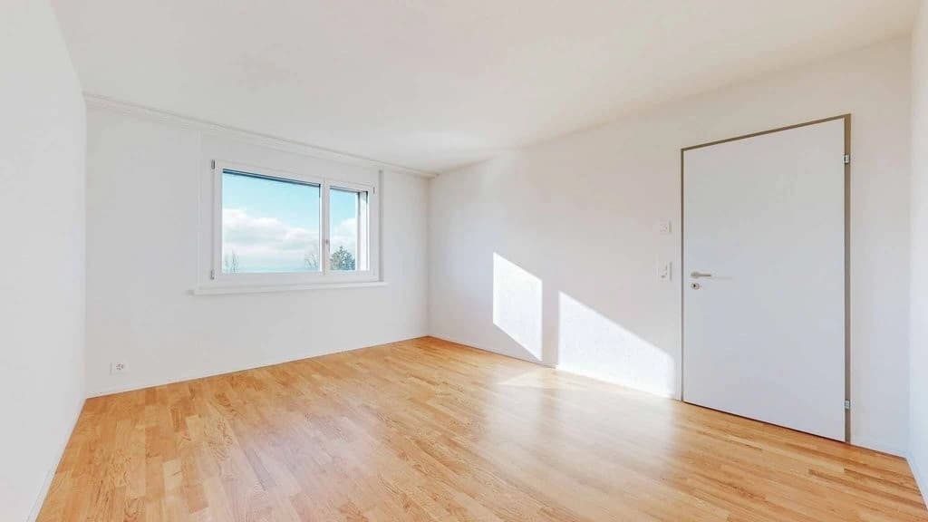 Grosszügig und frisch saniert!