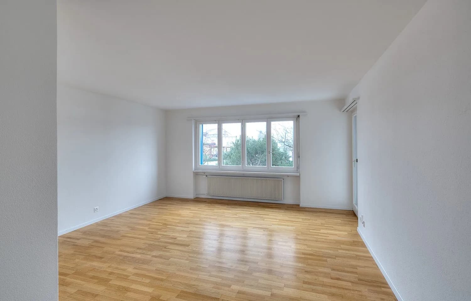 *Sommeraktion* - sowie Mieten ohne Depot!