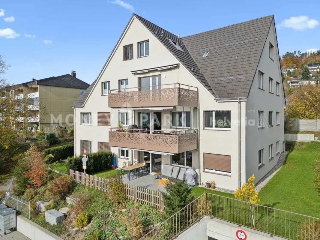 Wohnen über den Dächern von Bäretswil - moderne Maisonettewohnung mit traumhafter Weitsicht