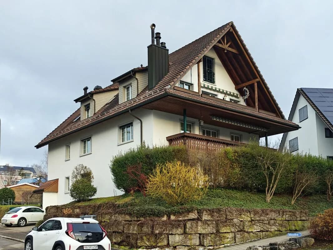 Exklusive 5.5-Zimmer-Maisonnette-Dachwohnung mit grosszügigem Raumgefühl