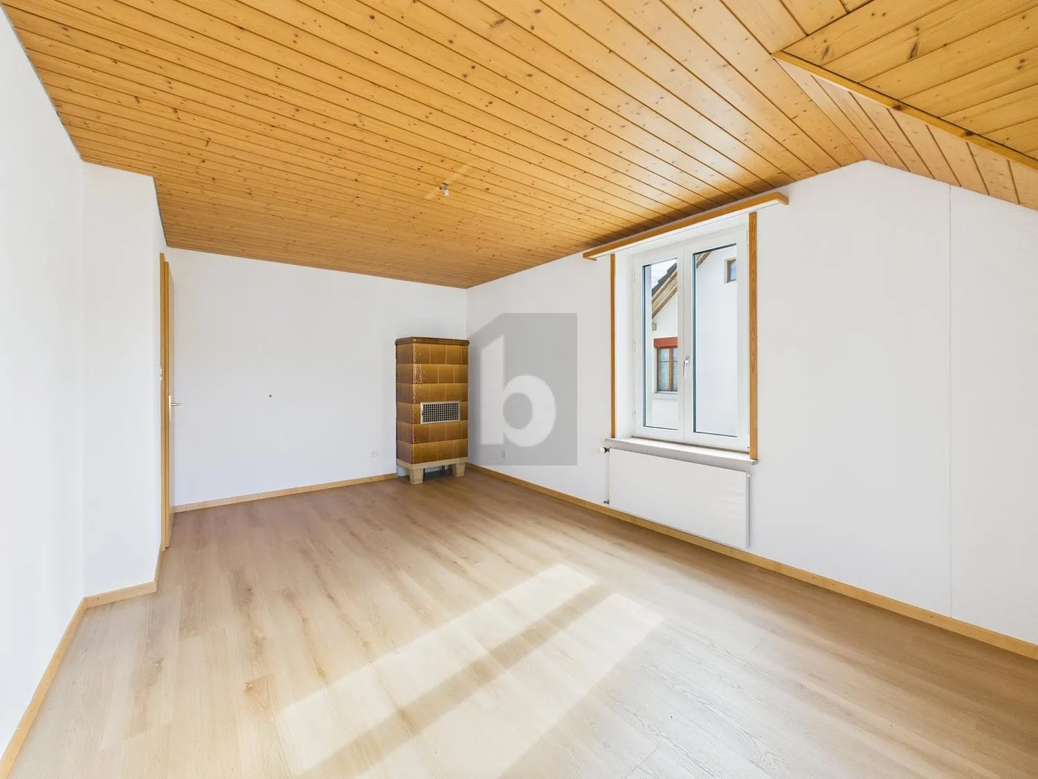 RUSTIKAL UND GEMÜTLICH