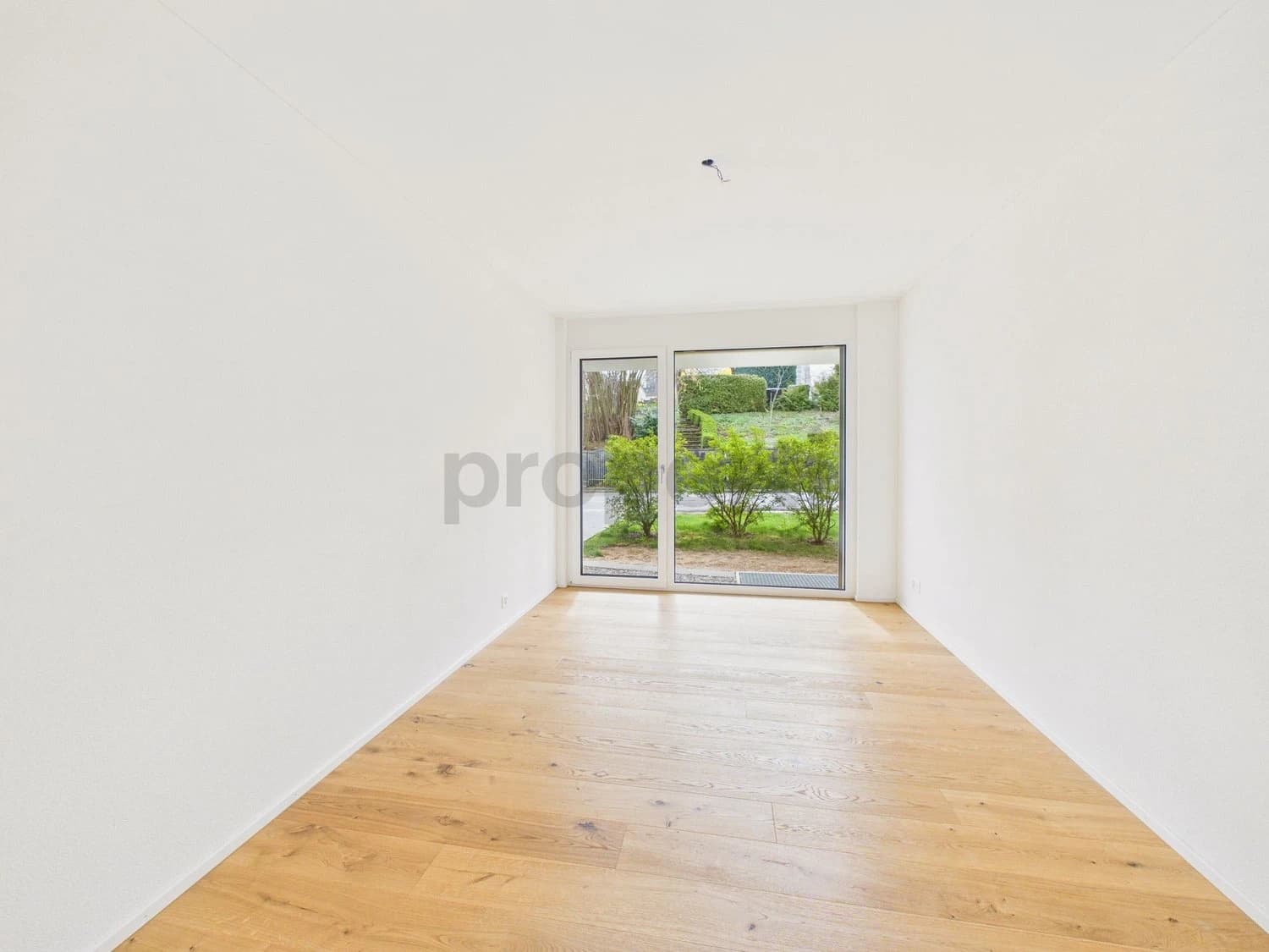 Ihr Traumzuhause in Zürich - Modern, geräumig und mit grüner Oase