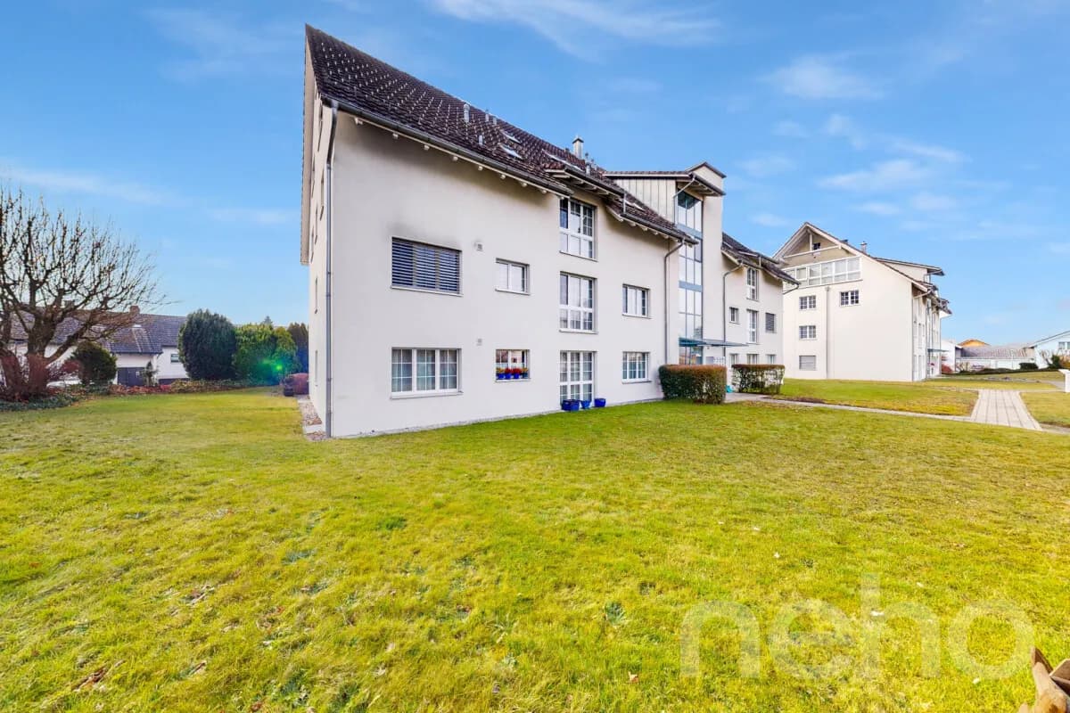 Sonnendurchflutete 3.5-Zimmer Dachgeschosswohnung mit Weitblick