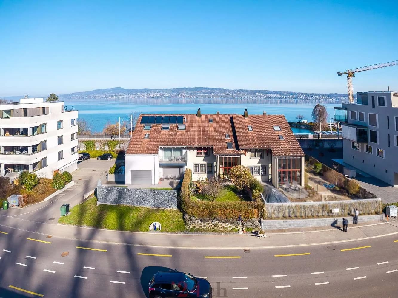 Attraktives 5.5-Zi.-Reiheneinfamilienhaus mit Seesicht im steuergünstigem Freienbach