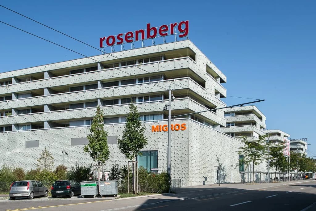 Wohnen über dem Einkaufszentrum "Rosenberg"!