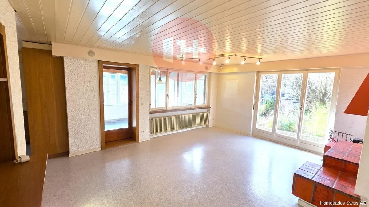 GROSSZÜGIGES EINFAMILIENHAUS MIT UMSCHWUNG!!