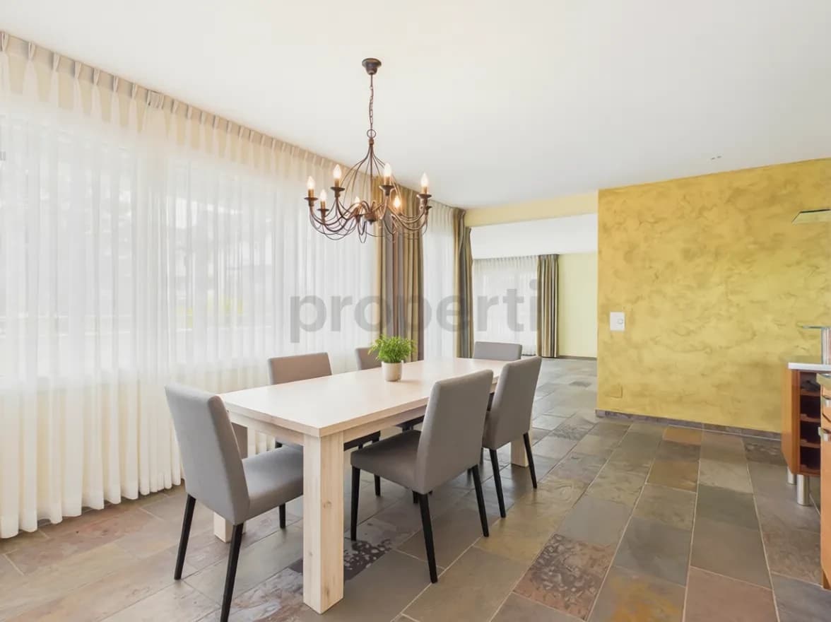 Grosszügige 6.5-Zimmer-Attikawohnung im Eigentumsstandard, Othmarsingen