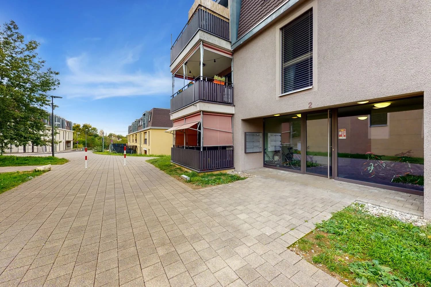 Stilsichere Wohnung in kinderfreundlicher Überbauung