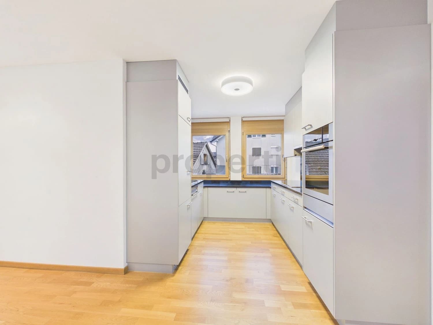 Grosszügige 4.5-Zimmer-Maisonette mit Balkon, Maienfeld