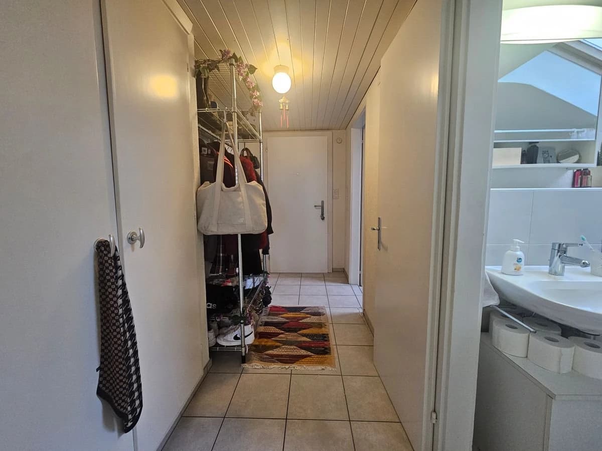 HELL UND GROSSZÜGIG