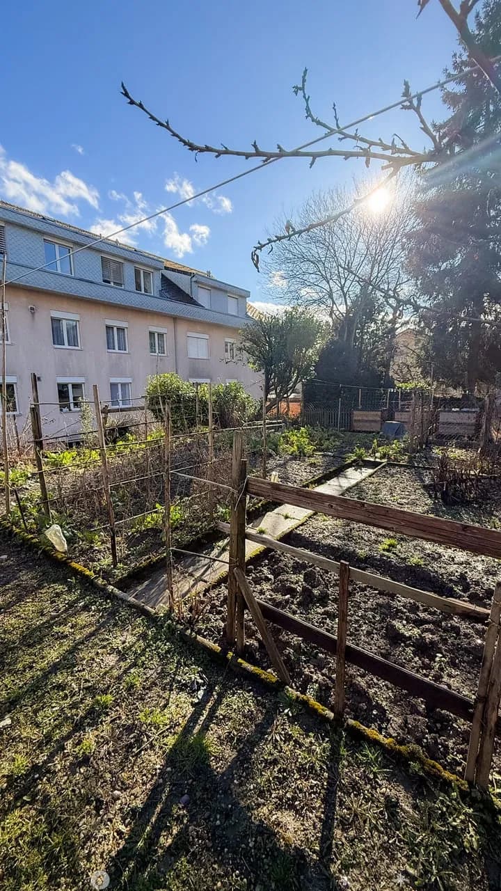 3-Zi. Parterre Wohnung mit Privatgartenteil