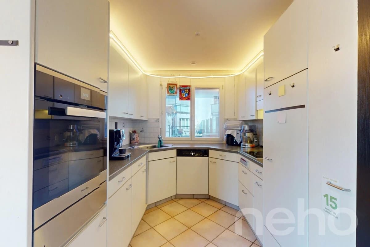 Grosszügige Doppelhaushälfte an ruhiger Lage in Märwil