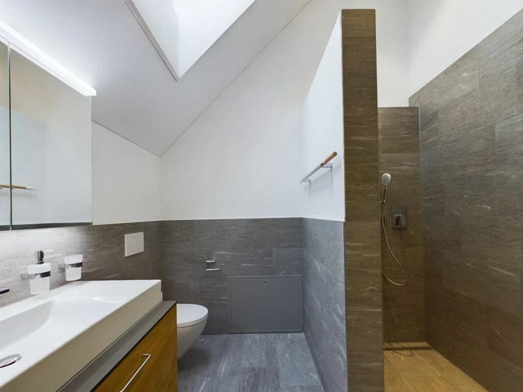 Moderne 4.5-Zimmerwohnung Dachgeschoss mit Weitblick