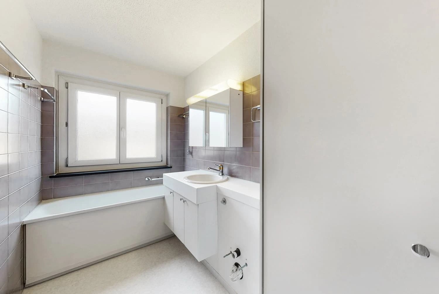 Ruhige, schöne Wohnlage in Witikon - befristet bis September 2027!