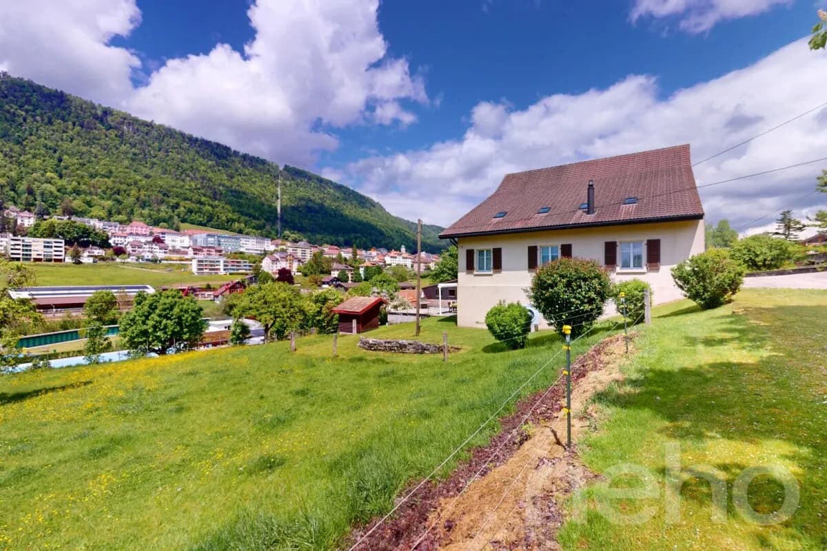 Maison familiale rénovée avec grand jardin ? St-Imier