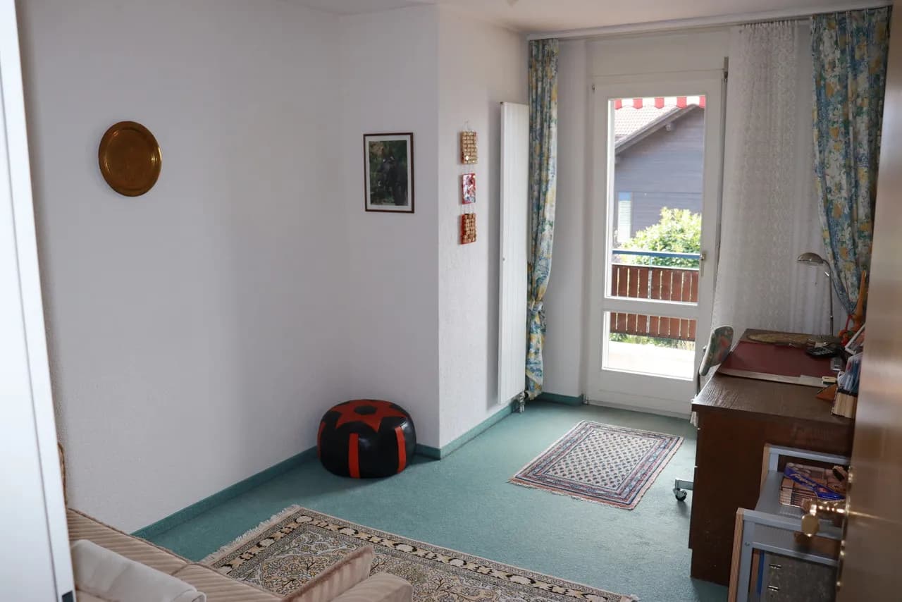 Maisonette-Traum mit Seesicht & Cheminee - Wohnen am Thunersee