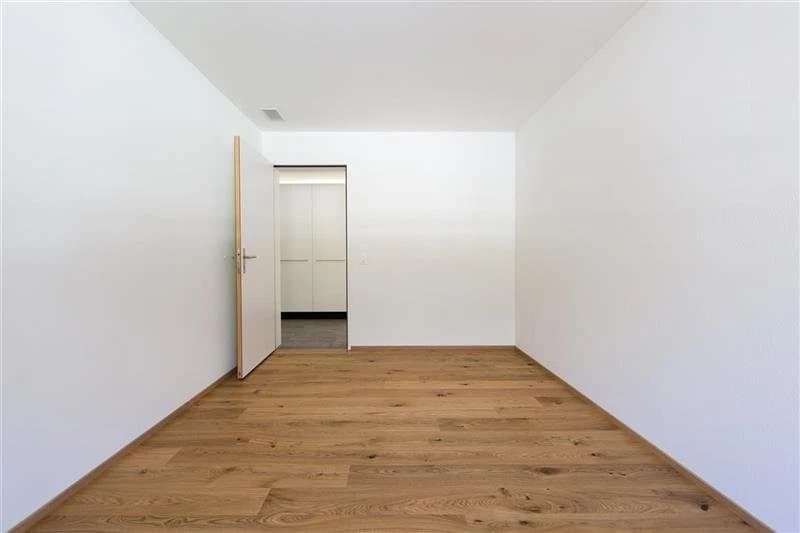 Moderne 4.5 Zimmer-Wohnung in Domat/Ems zu vermieten!