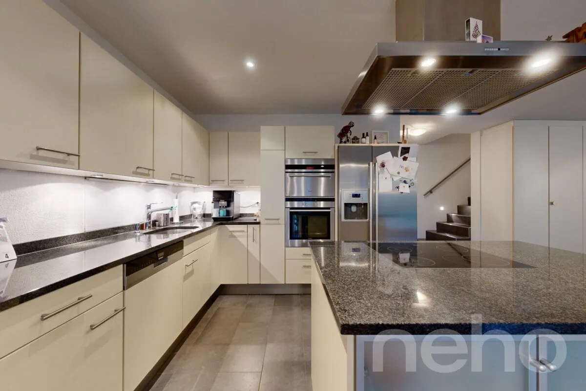 Moderne 4.5-Zimmer-Garten-Maisonette-Wohnung in Stäfa