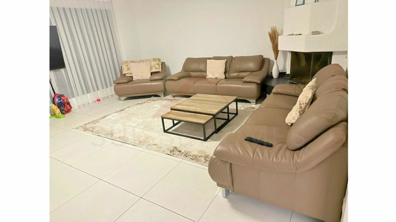 Komplett renovierte 5.5-Zimmer-Wohnung mit 126 m² Wohnfläche und 74 m² Balkon-/Terrassenfläche in Huttwil