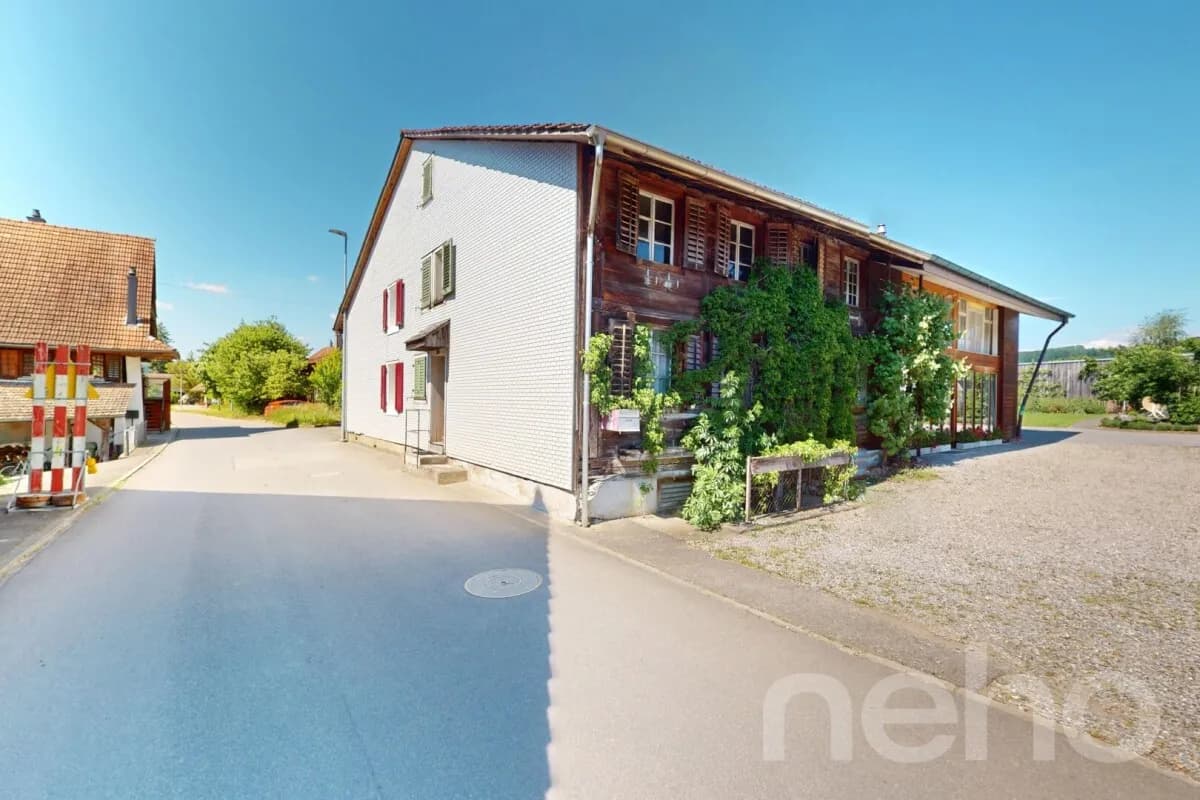 Sonnige Liegenschaft in Kernzone mit Ausbaupotenzial