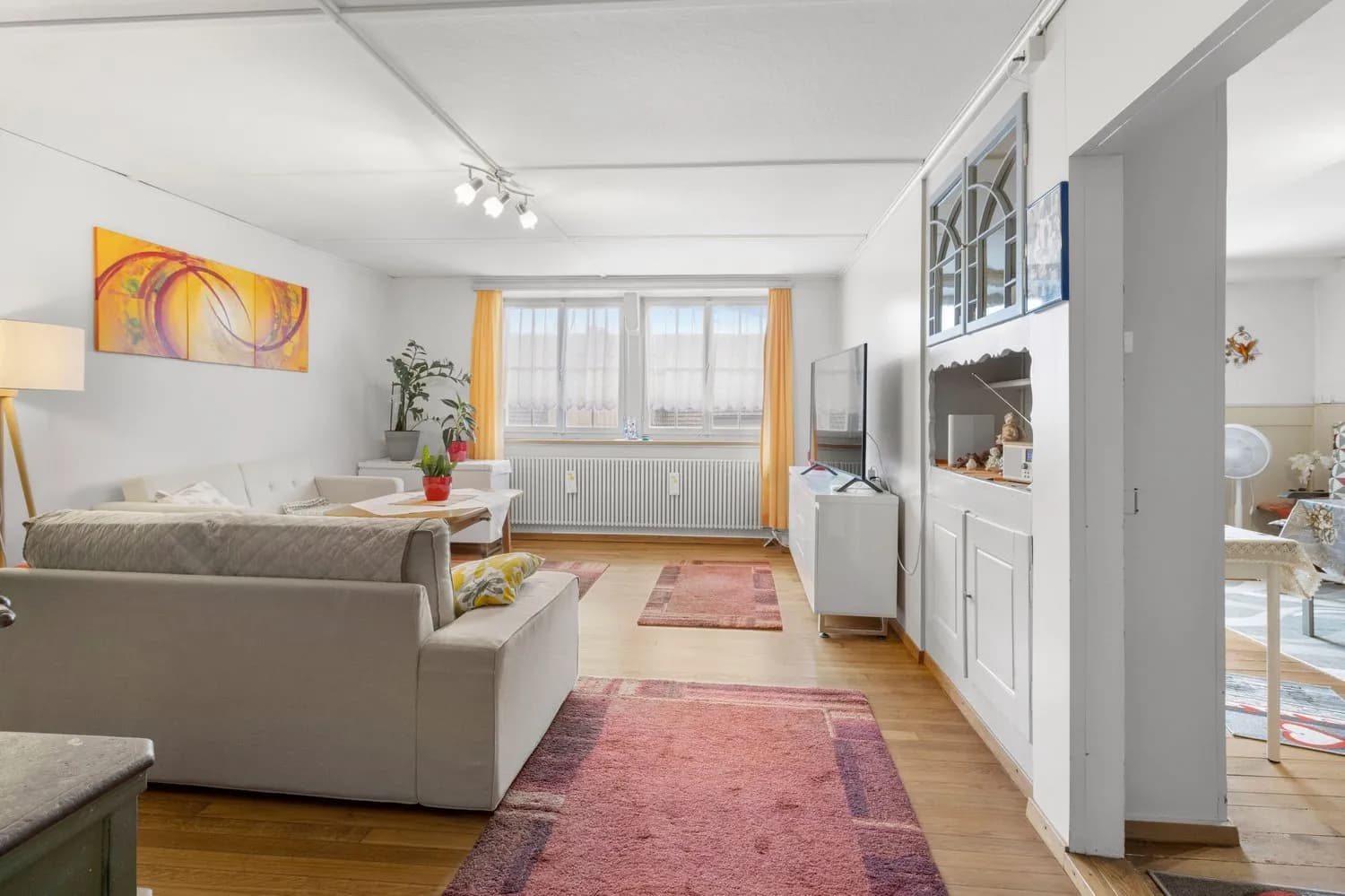 9-Zimmer Reihenmittelhaus an ruhiger und ländlicher Lage