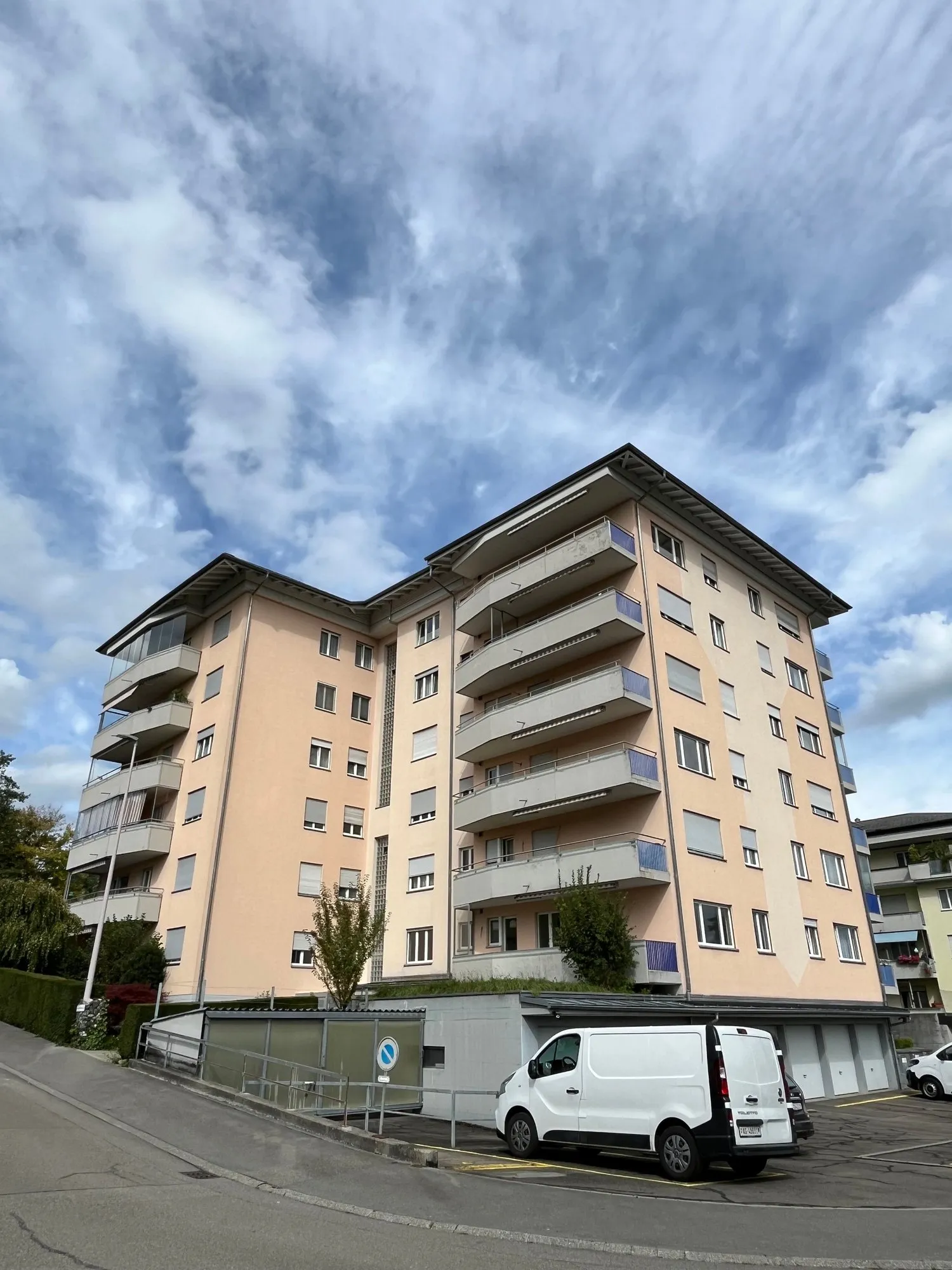 Lichtdurchflutete, charmante 3-Zimmer-Wohnung - Totalsaniert