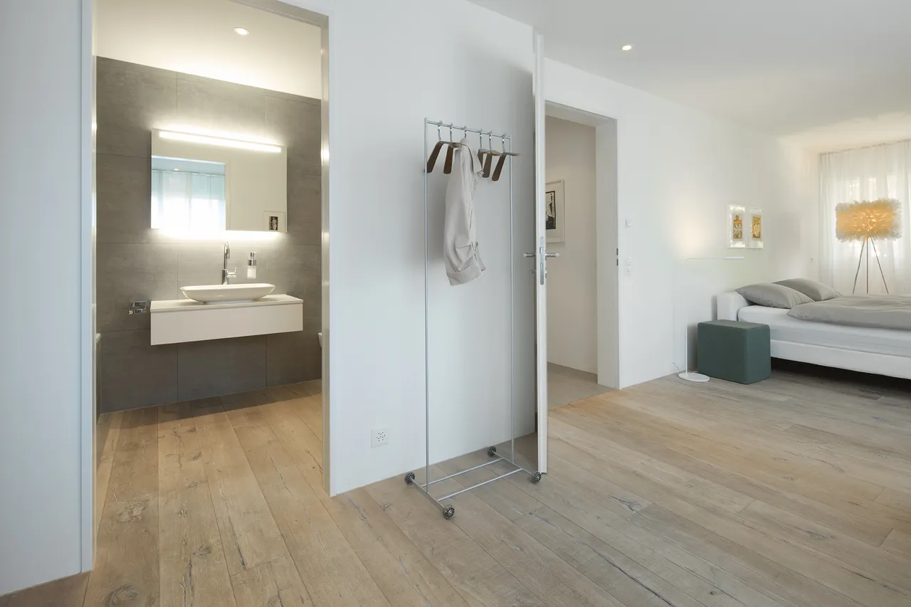 4.5 Zi.-Wohnung mit 173 m² Gesamtnutzfläche und Sky-Frame-Wintergarten