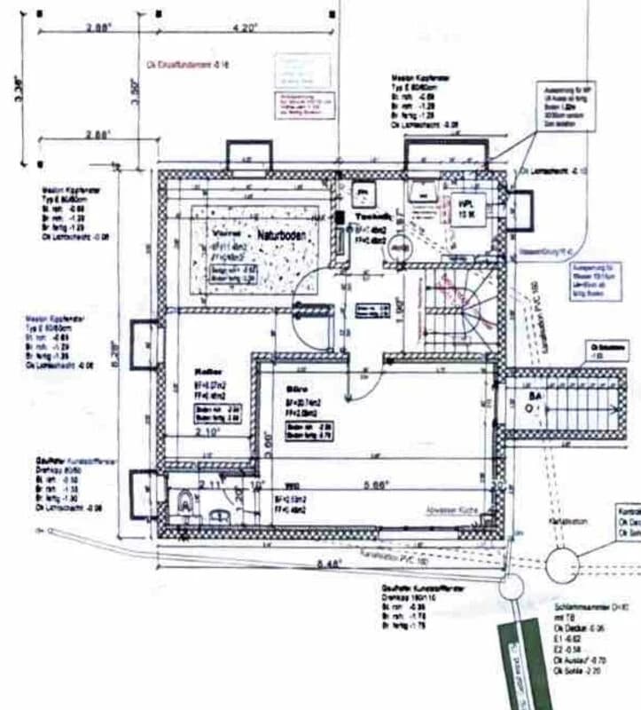 Einfamilienhaus mit separatem Eingang und Büro mit Toilette.