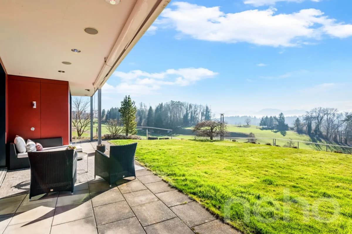 Exklusives Einfamilienhaus mit Weitsicht in idyllischer Lage