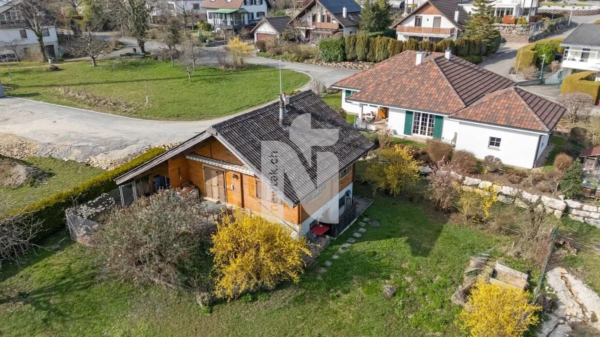 Charmantes, freistehendes Einfamilienhaus in ruhiger Lage mit idyllischem Garten