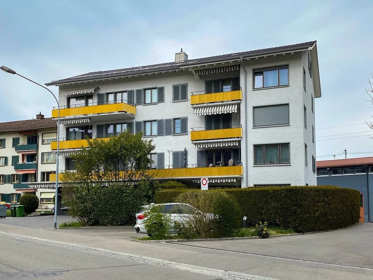 Zentral gelegene 4-Zimmer-Wohnung (82m2)-optional mit grossem Atelier