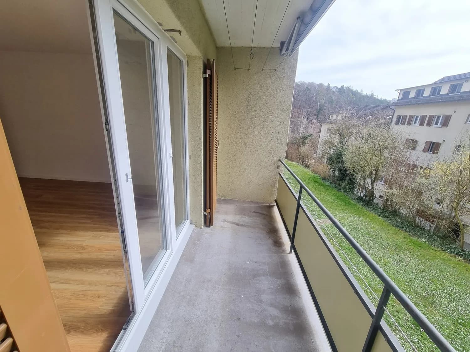 Frisch gestrichene Wohnung mit Balkon und Geschirrspüler  sofort verfügbar!