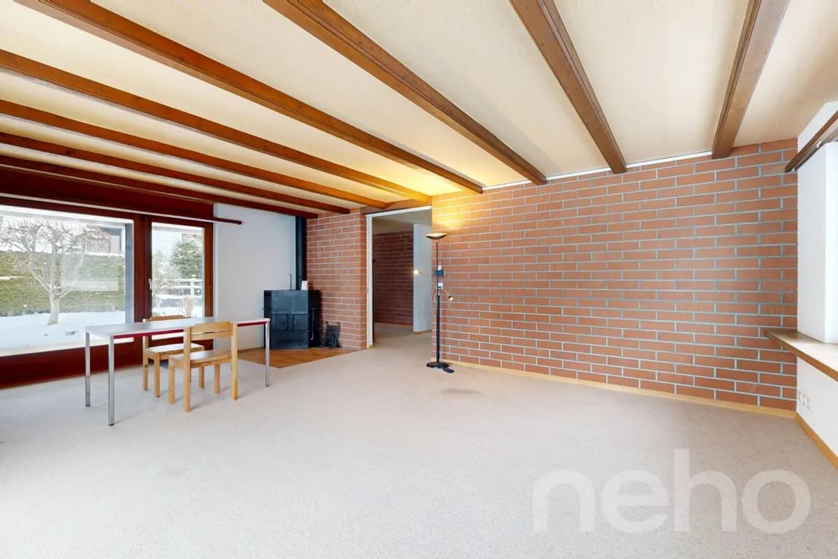 Ruhiges Wohnen mit Weitsicht - Einfamilienhaus in Worb