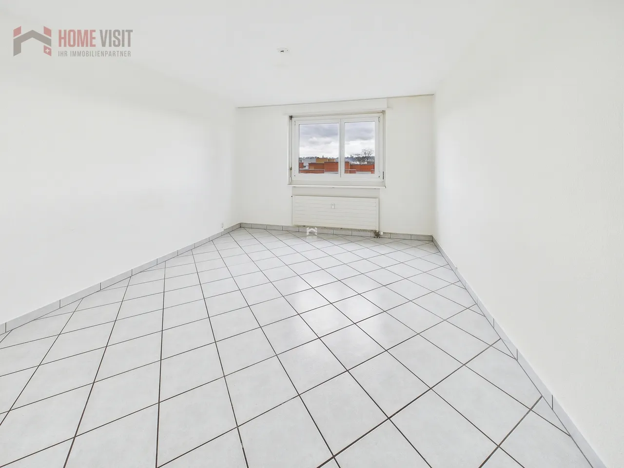 Helle 3.5-Zi.-Wohnung mit Lift und Garage - ideal für jedes Alter