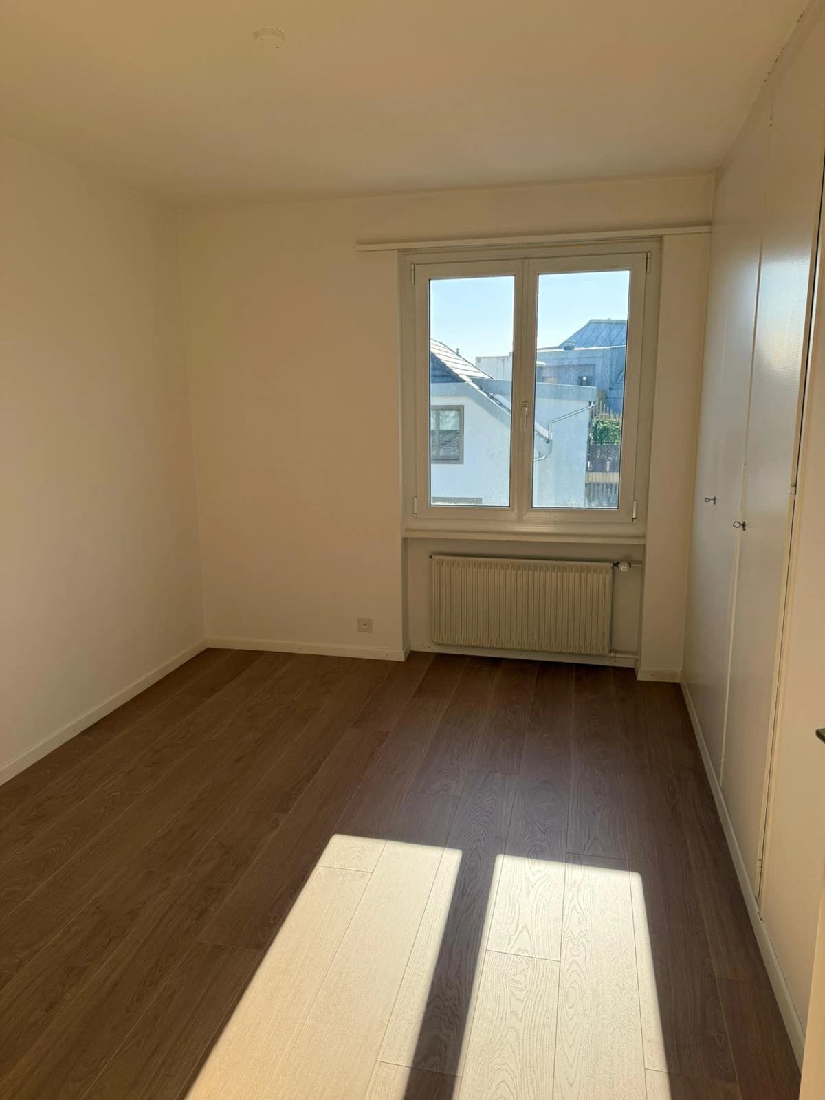 Top gepflegte Dachwohnung mit Balkon