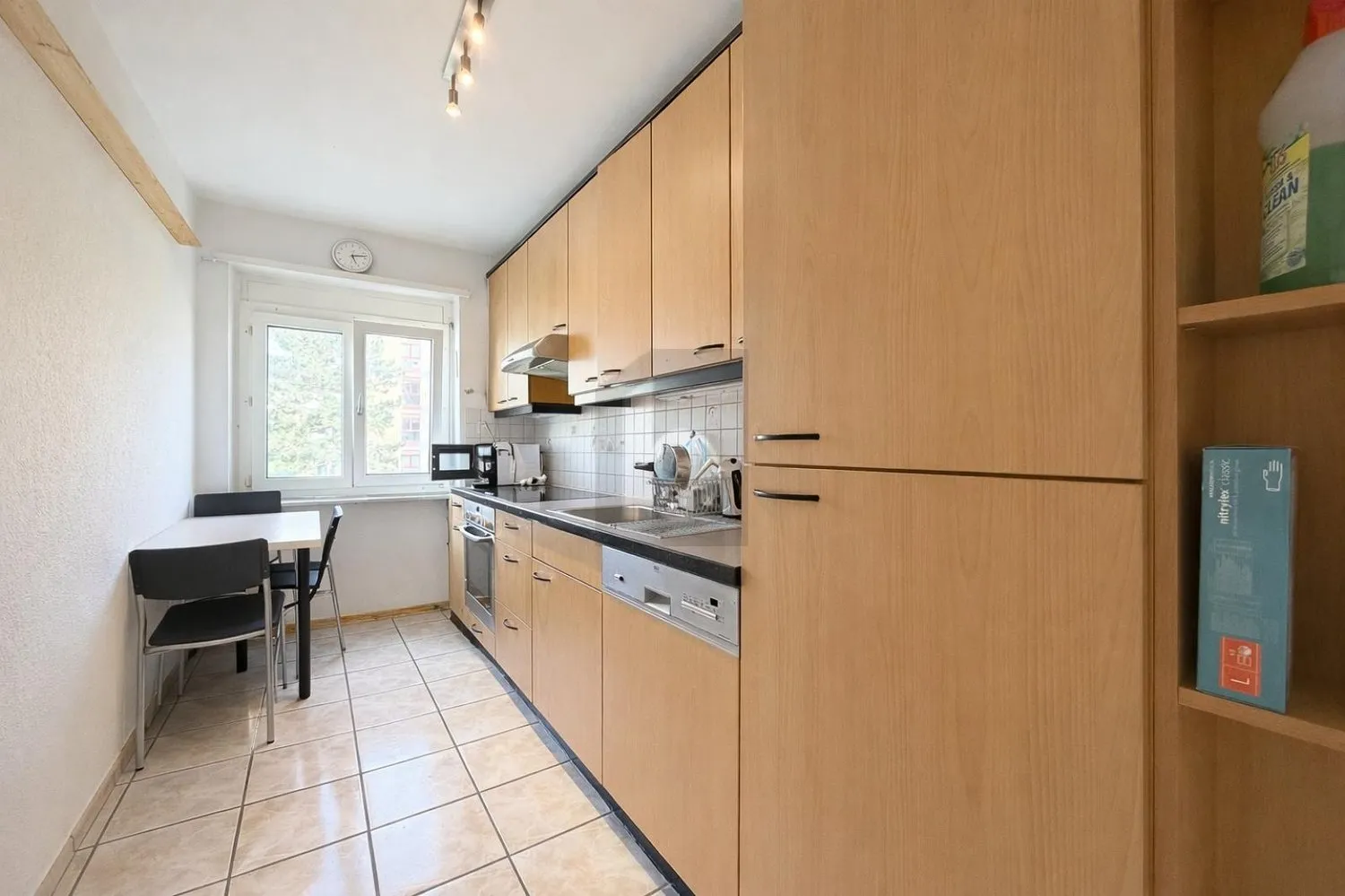 IM BAURECHT, LICHTDURCHFLUTET UND NAHE AM RHEIN