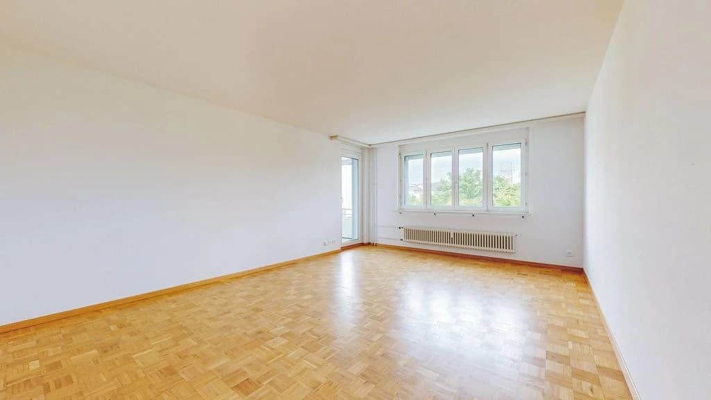 Neu sanierte 4.5 Zimmerwohnung