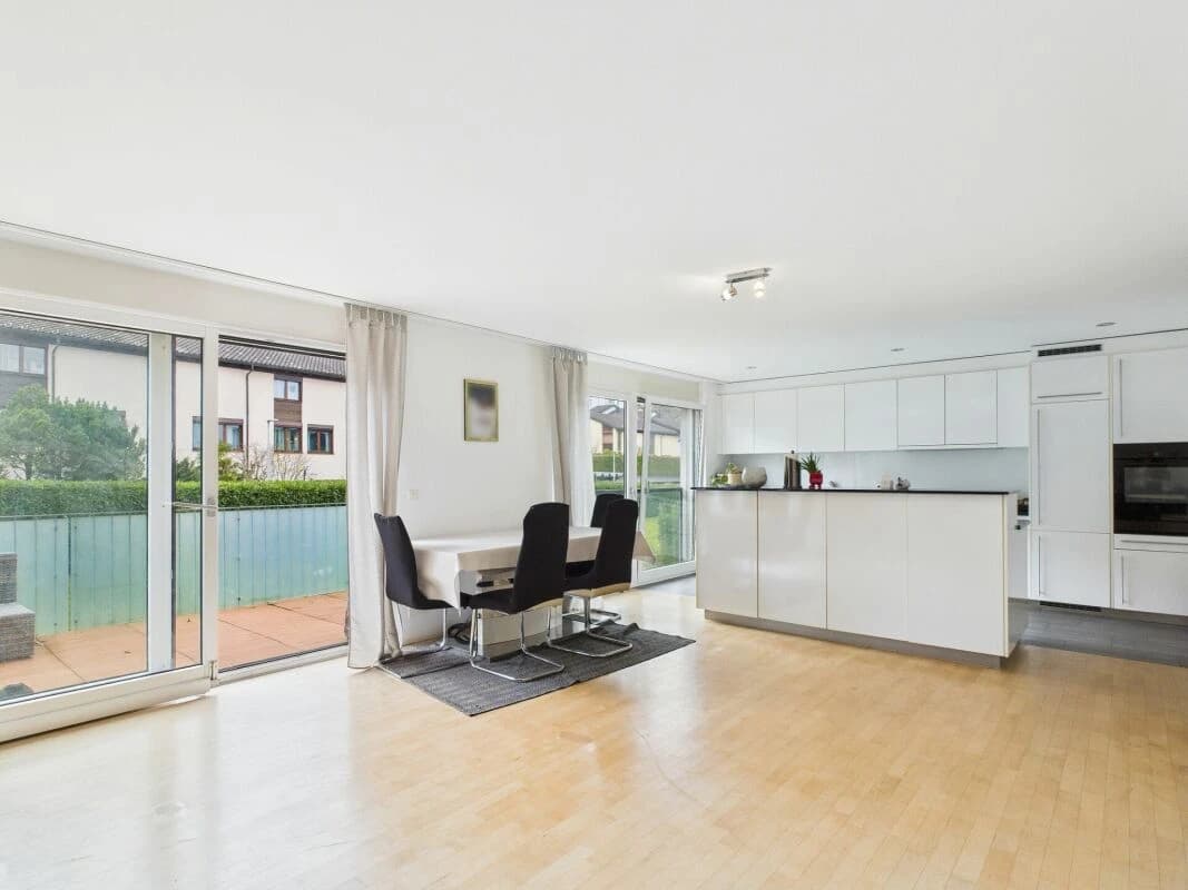 Schöne, ruhige Wohngegend mit Blick ins Grüne