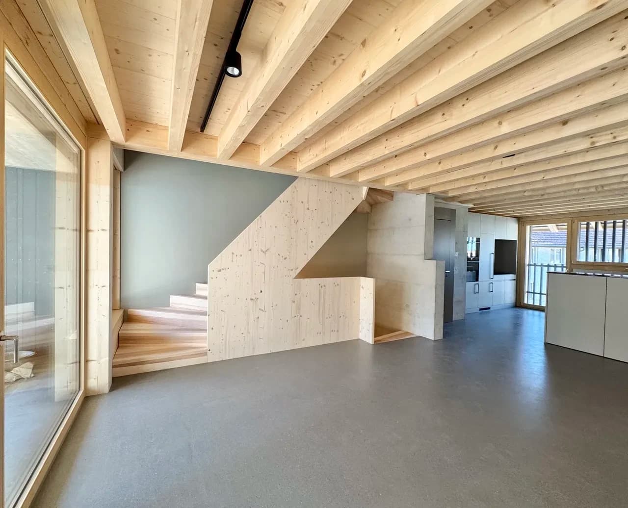 3.5 Zimmer Haus angebaut, Lift, Top Ausbau