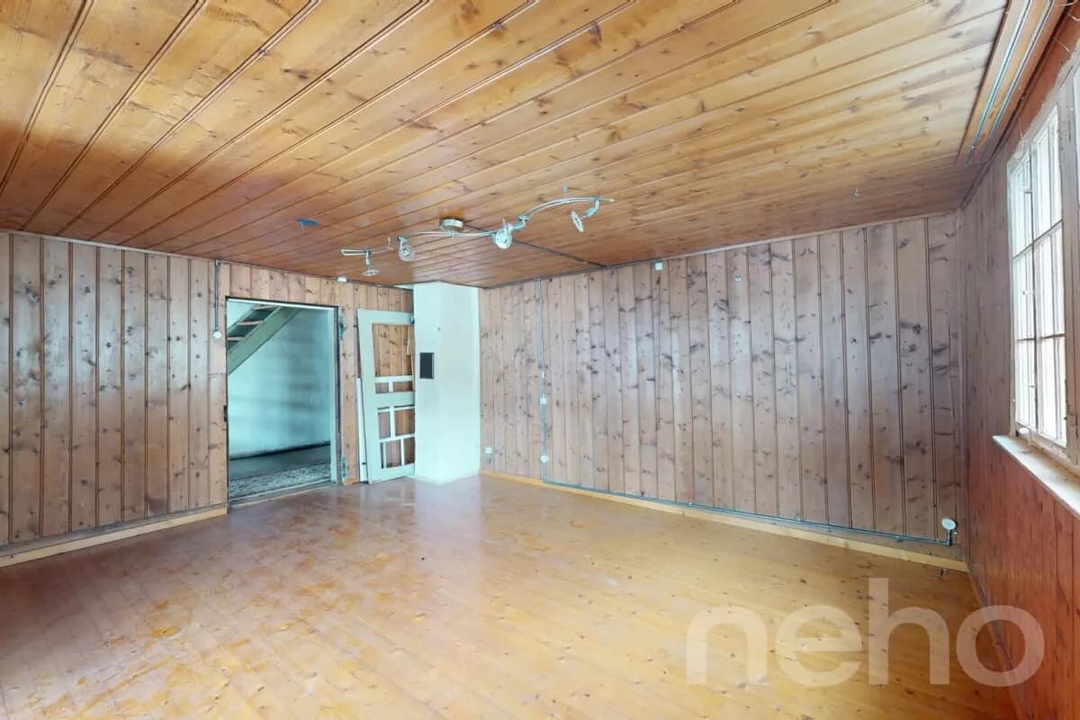 Denkmalgeschütztes 8-Zimmer Doppeleinfamilienhaus an zentraler Lage