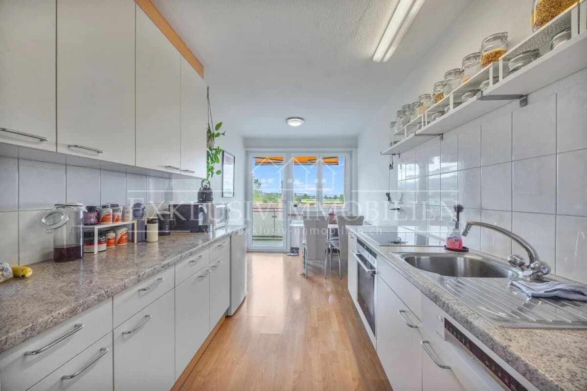 Helle Wohnung mit intelligentem Grundriss und naturnaher Lage