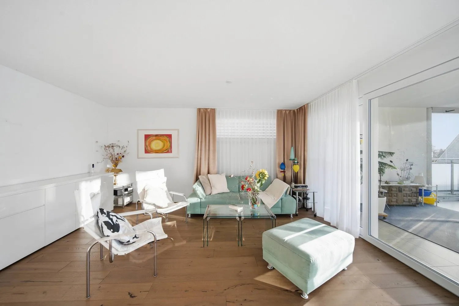 NEUWERTIGE 4.5 ZIMMER EIGENTUMSWOHNUNG MIT WINTERGARTEN