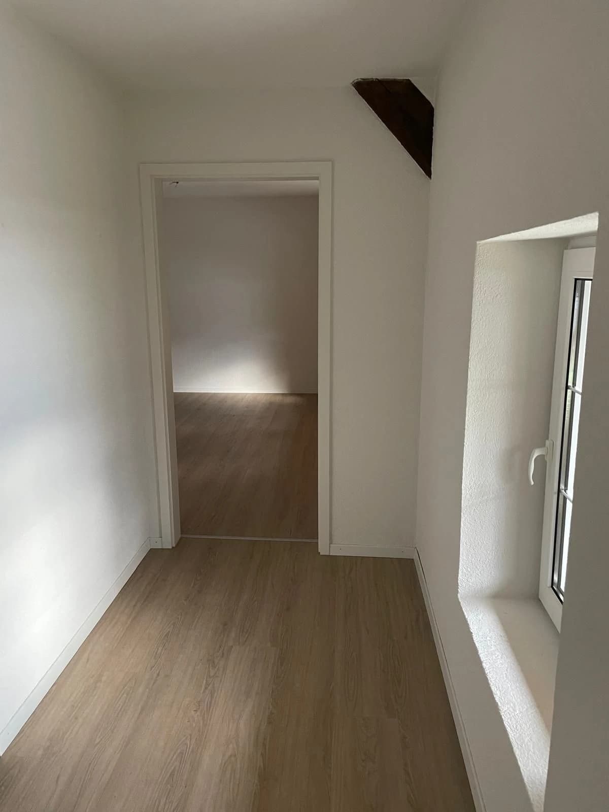 Stilvolle 5.5-Zimmer-Wohnung mit Balkon, Bolligen