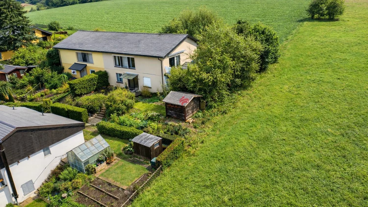 Familienoase im Grünen mit viel Platz