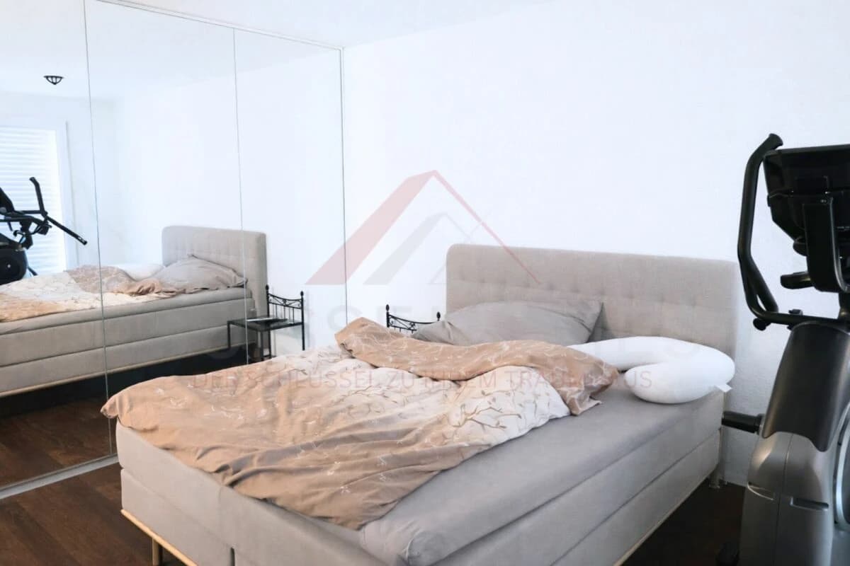 Modernes 4.5 Zimmer Reihen-Einfamilienhaus mit Garten und Attika-Terrasse in 3072 Ostermundigen